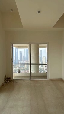Luxury with a View
Indiabulls Sky Forest
3BHK | 4 Baths | ₹10 Cr

Enquire now.